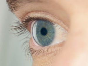 causes surprenantes d'un blanc des yeux